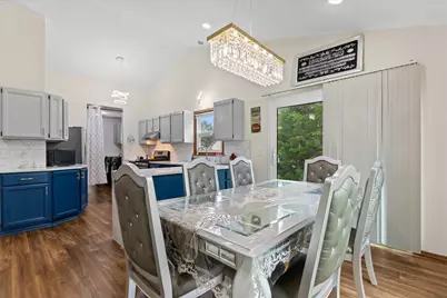 4102 W Minnesota Ct, Franklin, WI 53132 - Photo 2