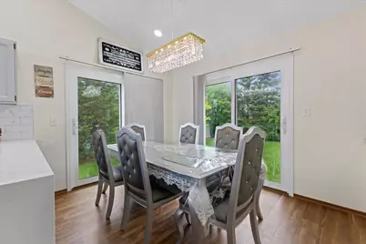 4102 W Minnesota Ct, Franklin, WI 53132 - Photo 10