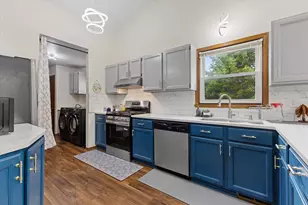 4102 W Minnesota Ct, Franklin, WI 53132 - Photo 12