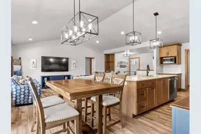 364  Lake Breeze Way, Two Rivers, WI 54241 - Photo 10