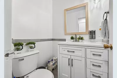 6334 S 20th St, Milwaukee, WI 53221 - Photo 6