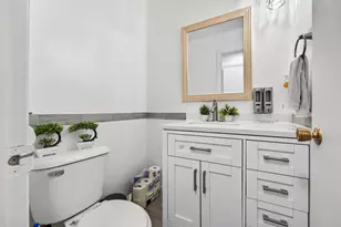 6334 S 20th St, Milwaukee, WI 53221 - Photo 6