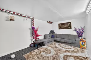 6334 S 20th St, Milwaukee, WI 53221 - Photo 10