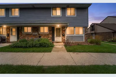 6334 S 20th St, Milwaukee, WI 53221 - Photo 2