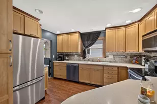 1420 19th St, La Crosse, WI 54601 - Photo 8