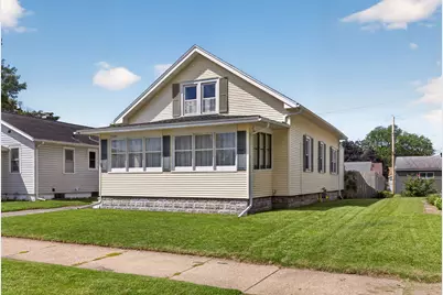 1420  19th St, La Crosse, WI 54601 - Photo 2