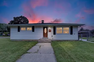 2318 32nd St, Kenosha, WI 53140 - Photo 2