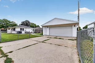 2318 32nd St, Kenosha, WI 53140 - Photo 24
