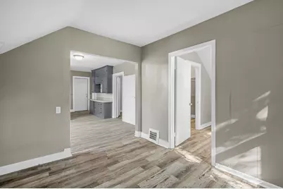 5061 N 32nd St #5061A, Milwaukee, WI 53209 - Photo 16