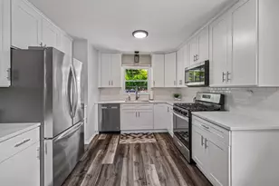 9807 W Morgan Ave, Milwaukee, WI 53228 - Photo 6