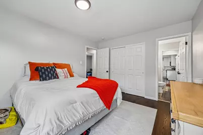9807 W Morgan Ave, Milwaukee, WI 53228 - Photo 16