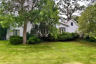 W8638 Shady Oak Ln, Beaver Dam, WI 53916 - Photo 6
