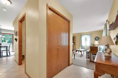 7941 S Cecily Dr, Oak Creek, WI 53154 - Photo 10