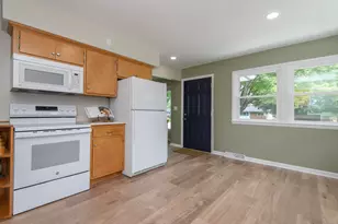 3708 9th Ave, South Milwaukee, WI 53172 - Photo 6