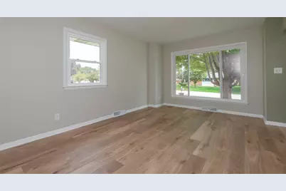 3708  9th Ave, South Milwaukee, WI 53172 - Photo 8