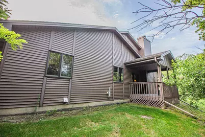 N81W13172  Country Terrace Ln #A, Menomonee Falls, WI 53051 - Photo 16