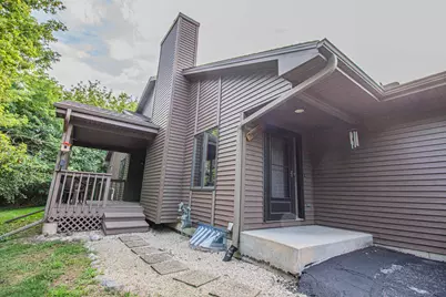 N81W13172  Country Terrace Ln #A, Menomonee Falls, WI 53051 - Photo 1