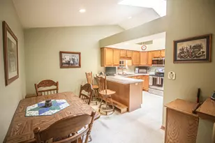 N81W13172 Country Terrace Ln, Menomonee Falls, WI 53051 - Photo 4