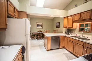 N81W13172 Country Terrace Ln, Menomonee Falls, WI 53051 - Photo 18