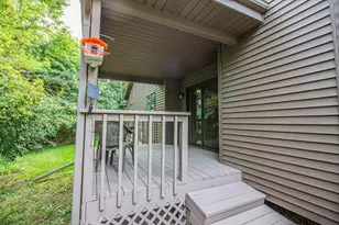 N81W13172 Country Terrace Ln, Menomonee Falls, WI 53051 - Photo 26