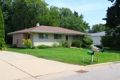 3412 W Wanda Ave, Milwaukee, WI 53221 - Photo 2