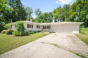 N70W39060 Foster Dr, Lac La Belle, WI 53066 - Photo 22