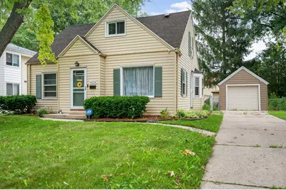 4028 N 83rd St, Milwaukee, WI 53222 - Photo 2