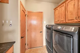 1107 Woodland Hills Dr, Waukesha, WI 53188 - Photo 18