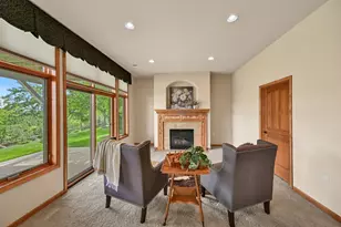 1107 Woodland Hills Dr, Waukesha, WI 53188 - Photo 28