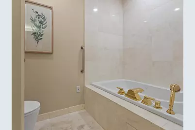 730 N Plankinton Ave #8C, Milwaukee, WI 53203 - Photo 16