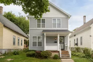 2932 N Dr William Finlayson St, Milwaukee, WI 53212 - Photo 1