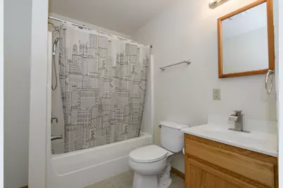 2932 N Dr William Finlayson St, Milwaukee, WI 53212 - Photo 20
