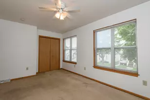 2932 N Dr William Finlayson St, Milwaukee, WI 53212 - Photo 18