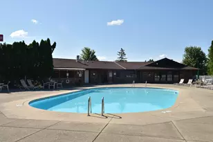 W177N9765 Riversbend Circle, Germantown, WI 53022 - Photo 32