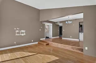 8643 N Servite Dr, Milwaukee, WI 53223 - Photo 10