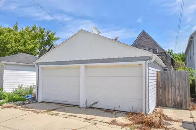 2533 N Fratney St, Milwaukee, WI 53212 - Photo 10