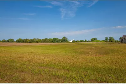 705 S Wayfare Trl, Summit, WI 53066 - Photo 12