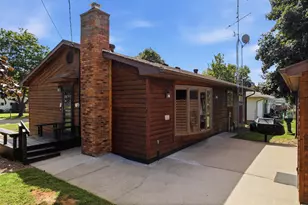 910 Charles Dr, Sparta, WI 54656 - Photo 2