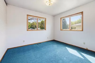 910  Charles Dr, Sparta, WI 54656 - Photo 12