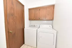 12450 W Ohio Dr, New Berlin, WI 53151 - Photo 14