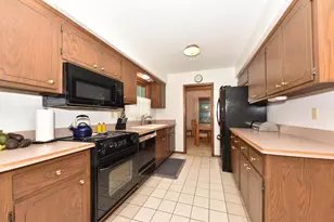 12450 W Ohio Dr, New Berlin, WI 53151 - Photo 10