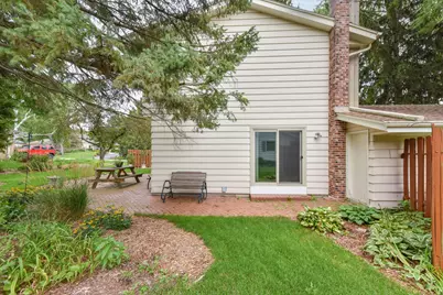 12450 W Ohio Dr, New Berlin, WI 53151 - Photo 32
