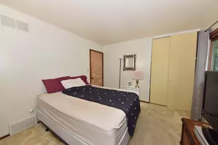 12450 W Ohio Dr, New Berlin, WI 53151 - Photo 20