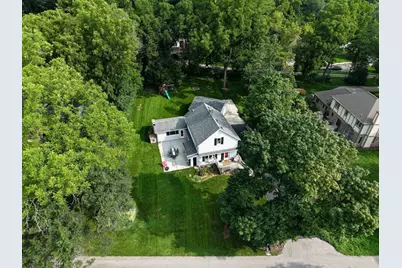 12500  Knoll Rd, Elm Grove, WI 53122 - Photo 36