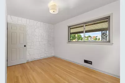 2110 S 63rd St, West Allis, WI 53219 - Photo 16