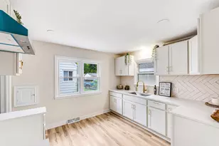 5169 N 63rd St, Milwaukee, WI 53218 - Photo 6