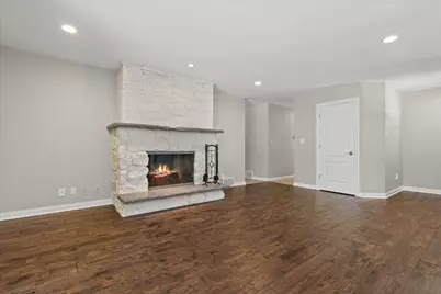 13728 W Honey Ln, New Berlin, WI 53151 - Photo 12