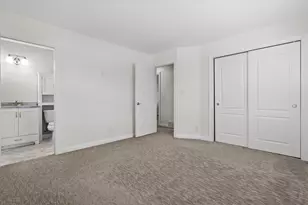 13728 W Honey Ln, New Berlin, WI 53151 - Photo 18