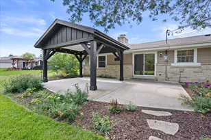 13728 W Honey Ln, New Berlin, WI 53151 - Photo 38