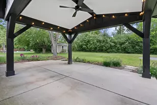 13728 W Honey Ln, New Berlin, WI 53151 - Photo 36